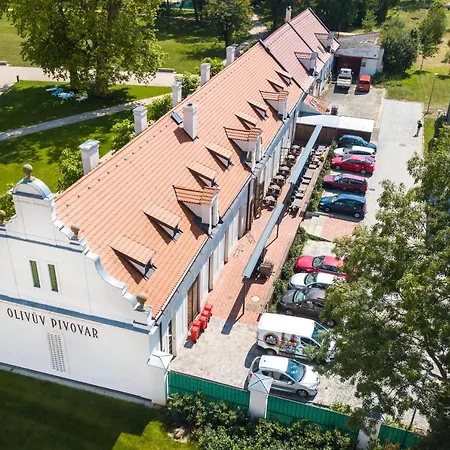 Olivův Pivovar Penzion Dolni Brezany