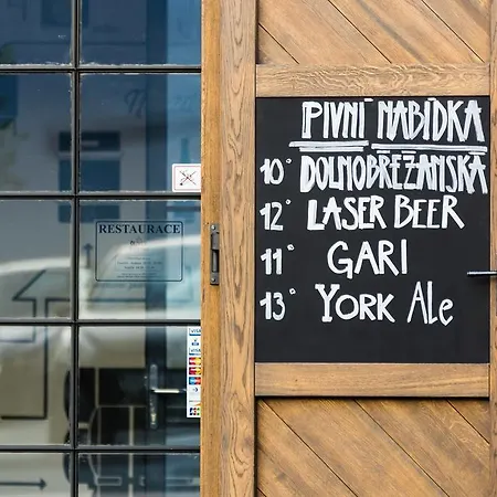 Gasthof Olivuv Pivovar Dolni Brezany