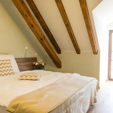 Olivův Pivovar 3* Dolni Brezany